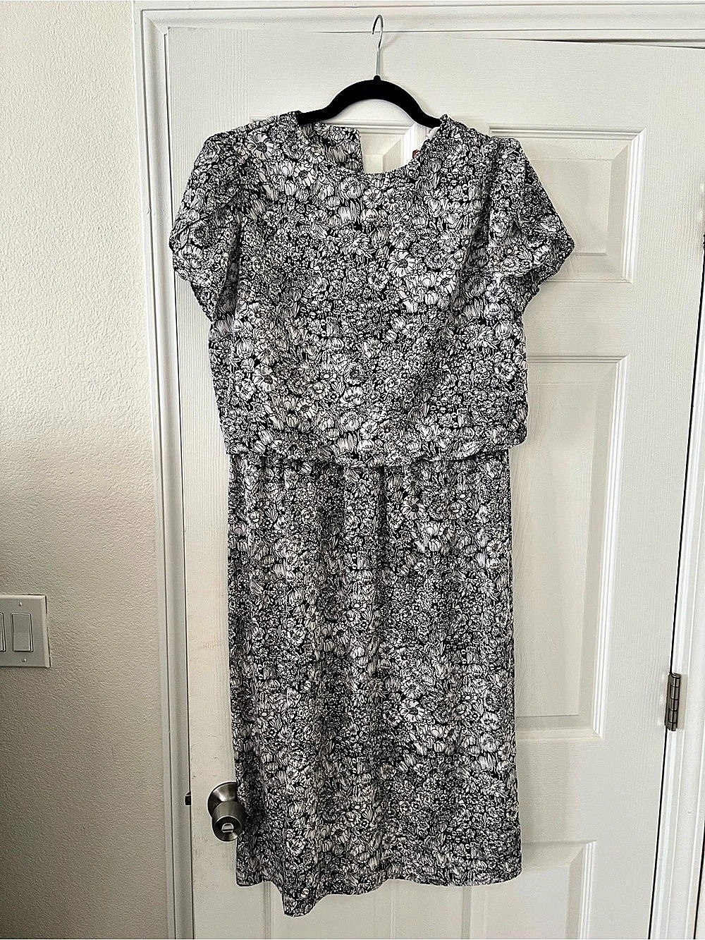 Vintage Lady Carol Floral Midi Dress in Black & White Size 12